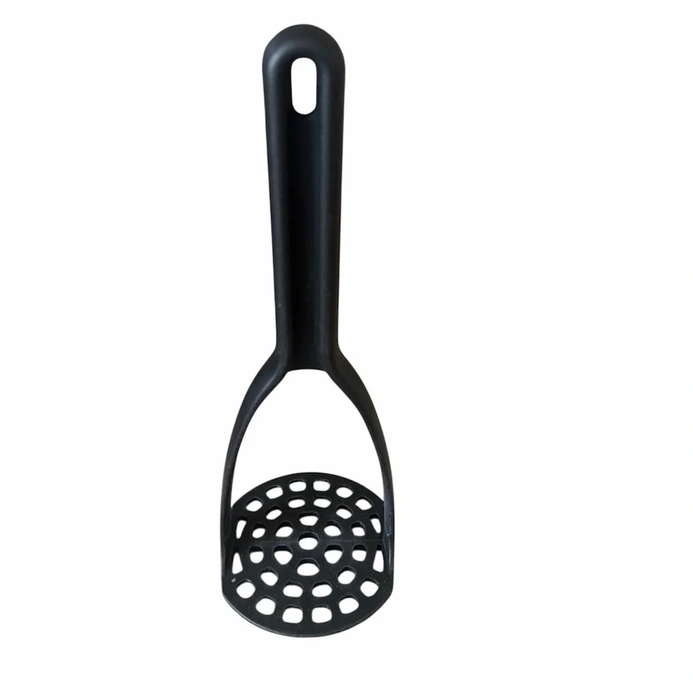 Pampered Chef #2317 Black Nylon POTATO MASHER Smasher Bean Veggies Fruit 10”